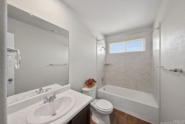 3870 Snowbird, Converse, TX 78109