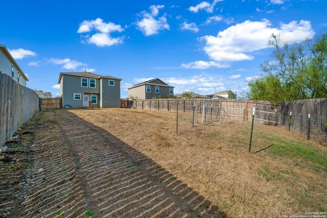 3870 Snowbird, Converse, TX 78109