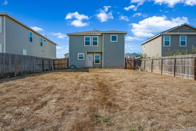 3870 Snowbird, Converse, TX 78109