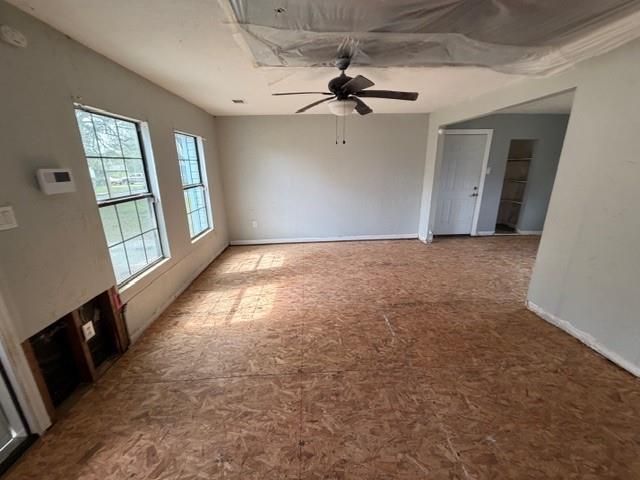 716 E Republic Avenue, Baytown, TX 77520