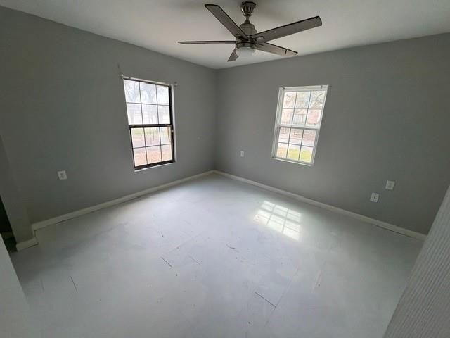 716 E Republic Avenue, Baytown, TX 77520