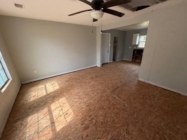 716 E Republic Avenue, Baytown, TX 77520