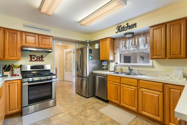 72354 M 43, South Haven, MI 49090