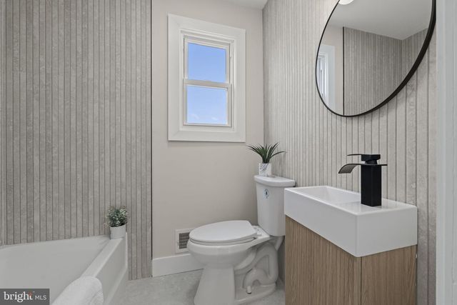 133 HAMPSHIRE DR, Woodbury, NJ 08096