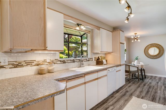 8802 41st Street W, University Place, WA 98466