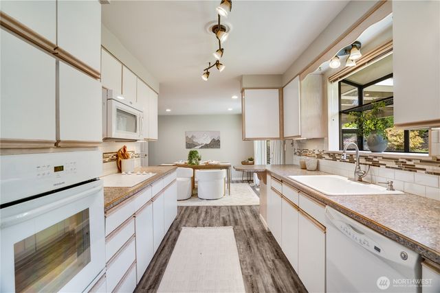 8802 41st Street W, University Place, WA 98466