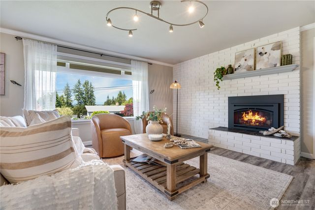 8802 41st Street W, University Place, WA 98466
