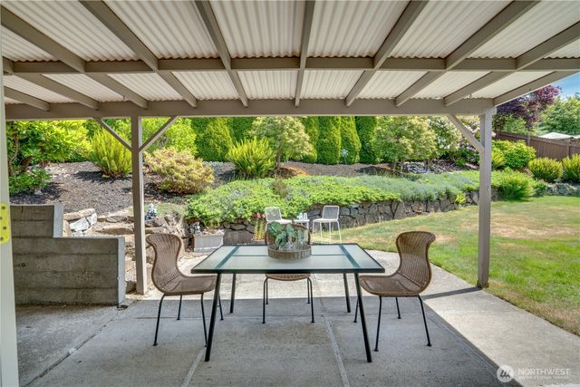 8802 41st Street W, University Place, WA 98466