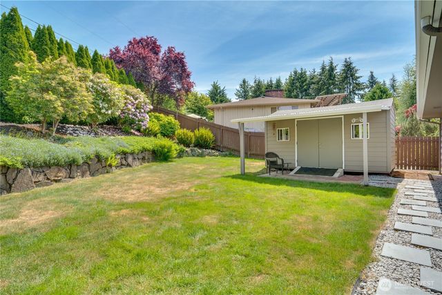 8802 41st Street W, University Place, WA 98466