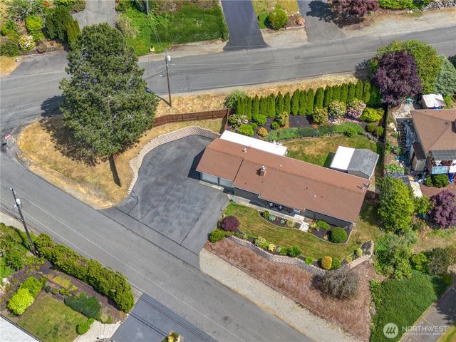 8802 41st Street W, University Place, WA 98466