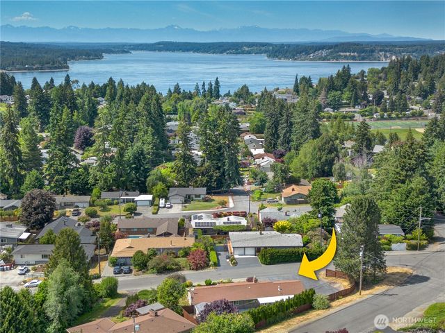 8802 41st Street W, University Place, WA 98466