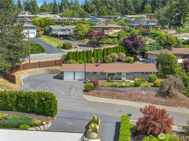 8802 41st Street W, University Place, WA 98466