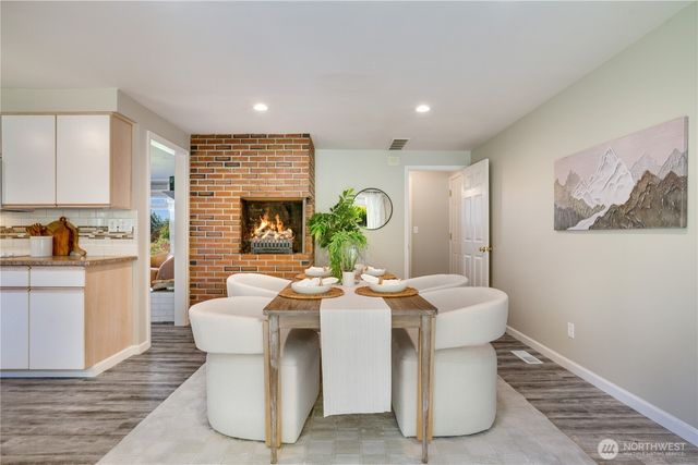 8802 41st Street W, University Place, WA 98466