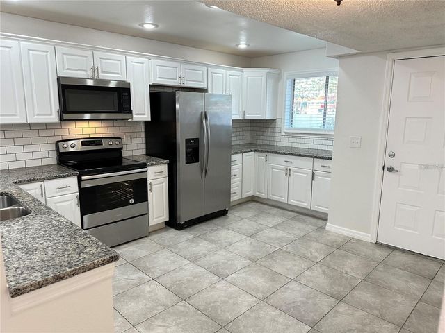 6332 NEWTOWN CIR A4, Tampa, FL 33615