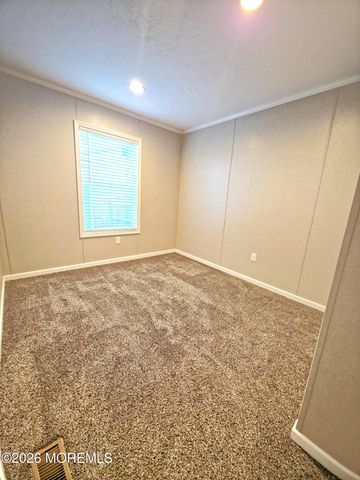 19 Avenue A, Hazlet, NJ 07734