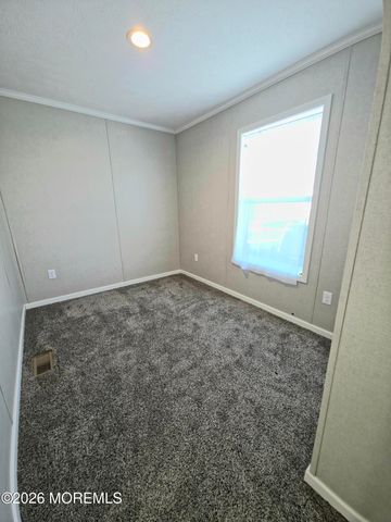 19 Avenue A, Hazlet, NJ 07734