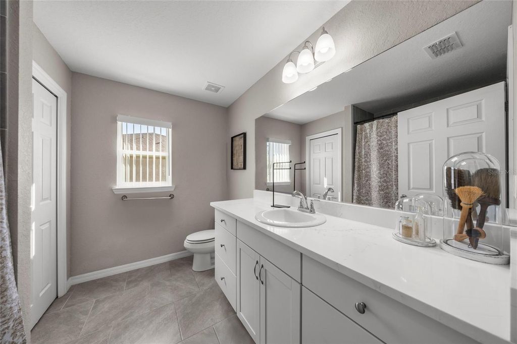 Image 19 of property listing at 17708 SW 114TH LANE, Dunnellon, FL 34432