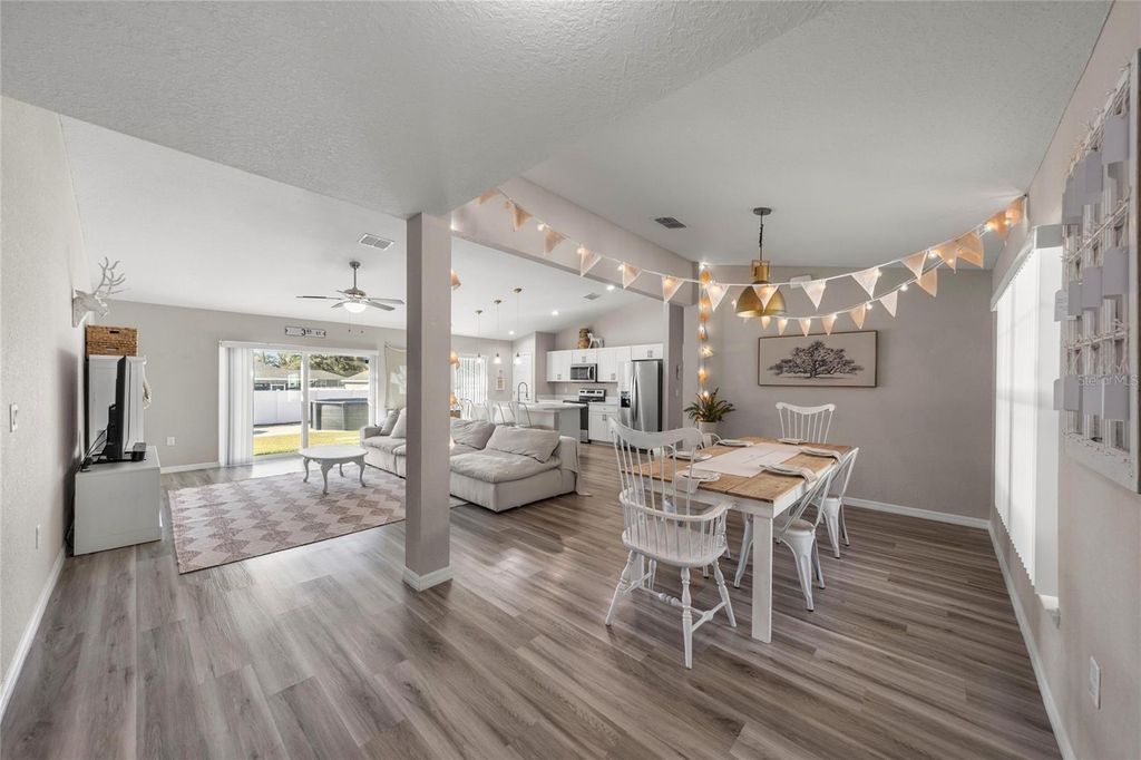 Image 9 of property listing at 17708 SW 114TH LANE, Dunnellon, FL 34432