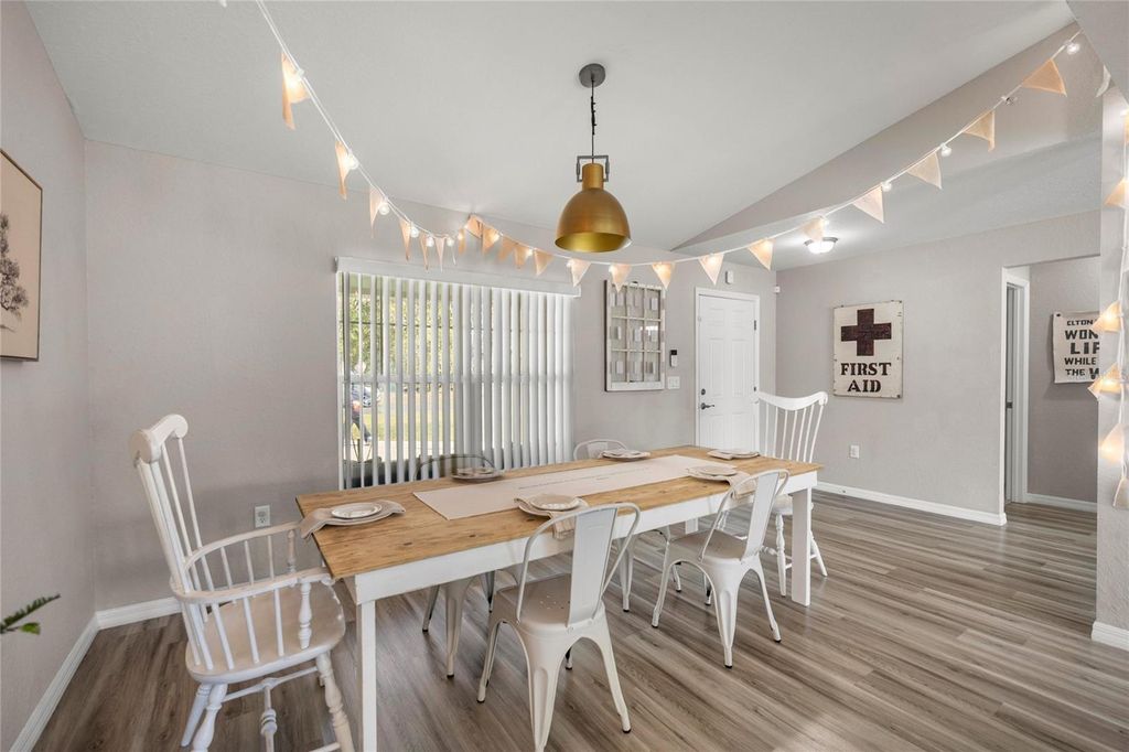 Image 10 of property listing at 17708 SW 114TH LANE, Dunnellon, FL 34432