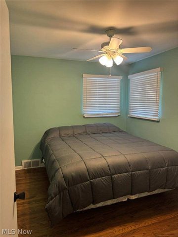 7287 Maplewood Road, Parma, OH 44130