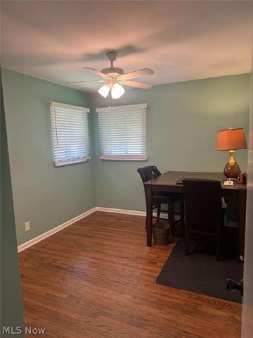 7287 Maplewood Road, Parma, OH 44130