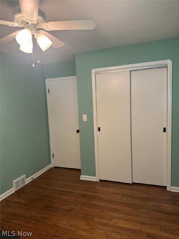 7287 Maplewood Road, Parma, OH 44130