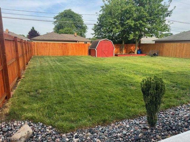 7287 Maplewood Road, Parma, OH 44130
