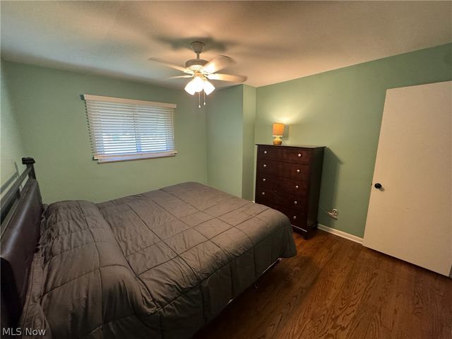 7287 Maplewood Road, Parma, OH 44130