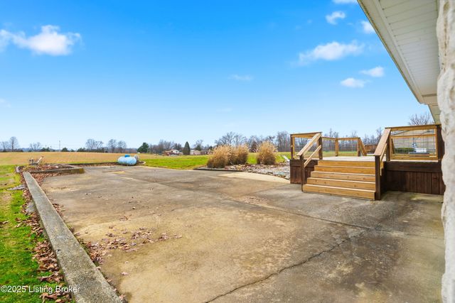 110 Allen Lake Rd Rd, Brandenburg, KY 40108