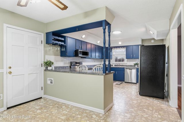 110 Allen Lake Rd Rd, Brandenburg, KY 40108