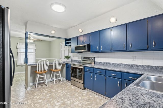 110 Allen Lake Rd Rd, Brandenburg, KY 40108