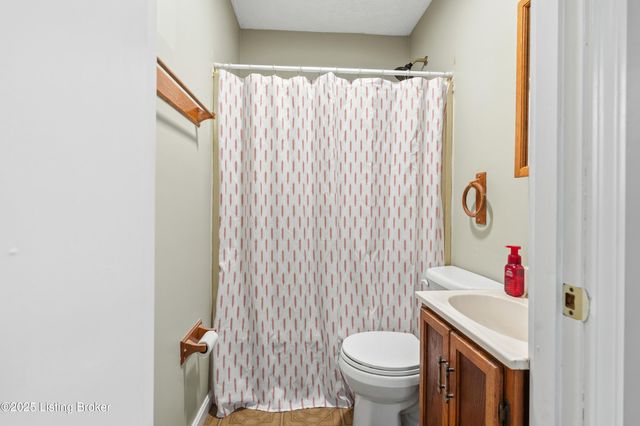 110 Allen Lake Rd Rd, Brandenburg, KY 40108