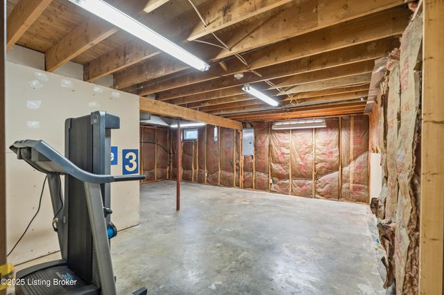 110 Allen Lake Rd Rd, Brandenburg, KY 40108