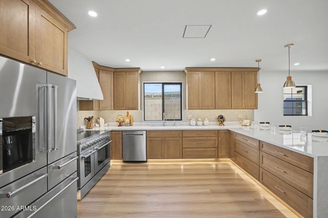 2230 N LAUREL Avenue, Phoenix, AZ 85007