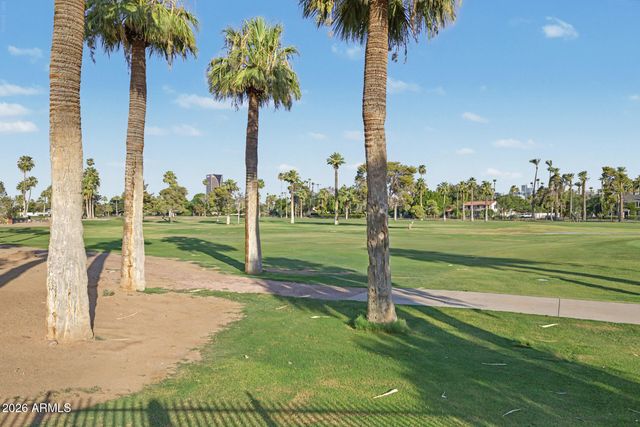 2230 N LAUREL Avenue, Phoenix, AZ 85007