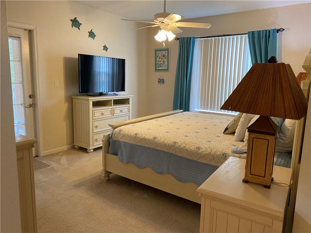 5020 Fairways Circle J203, Vero Beach, FL 32967