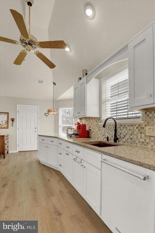 13 RIDGEWAY DRIVE, Mechanicsburg, PA 17050