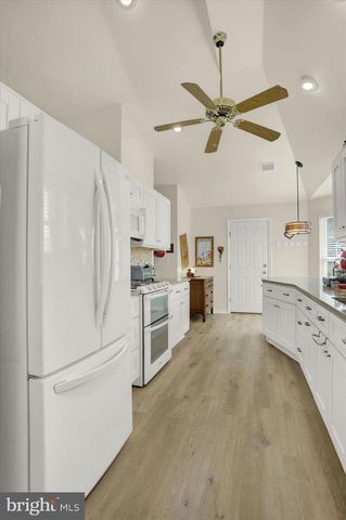 13 RIDGEWAY DRIVE, Mechanicsburg, PA 17050