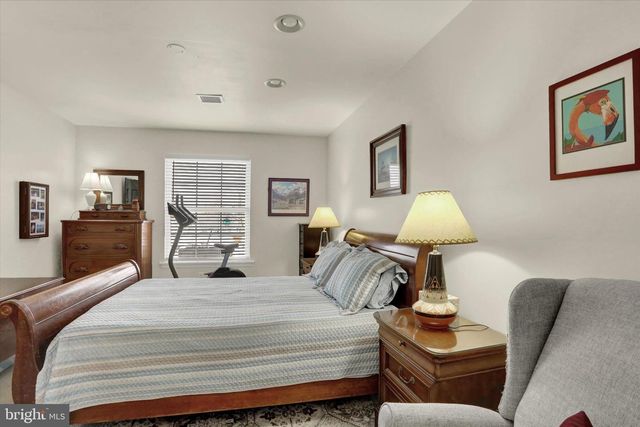 13 RIDGEWAY DRIVE, Mechanicsburg, PA 17050