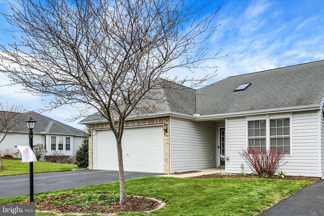 13 RIDGEWAY DRIVE, Mechanicsburg, PA 17050