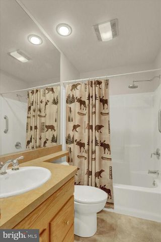 13 RIDGEWAY DRIVE, Mechanicsburg, PA 17050