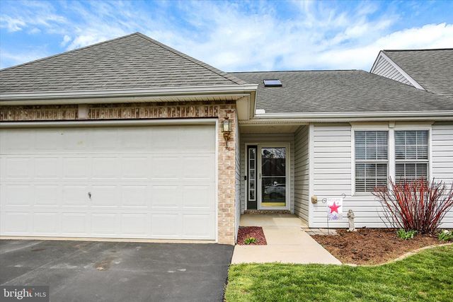 13 RIDGEWAY DRIVE, Mechanicsburg, PA 17050