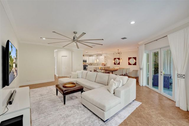 1733 NE 38th Street, Oakland Park, FL 33334