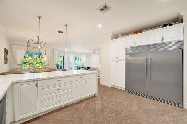 1733 NE 38th Street, Oakland Park, FL 33334