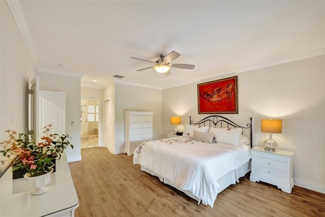 1733 NE 38th Street, Oakland Park, FL 33334