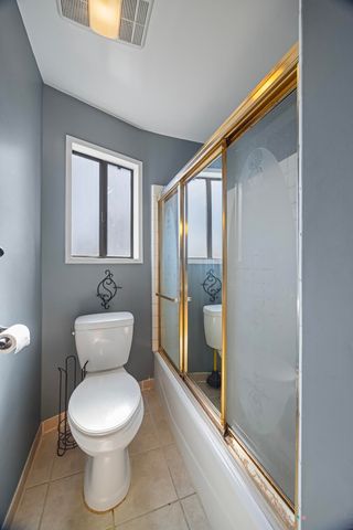 2242 E Howard Avenue, Visalia, CA 93292