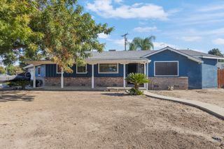 2242 E Howard Avenue, Visalia, CA 93292