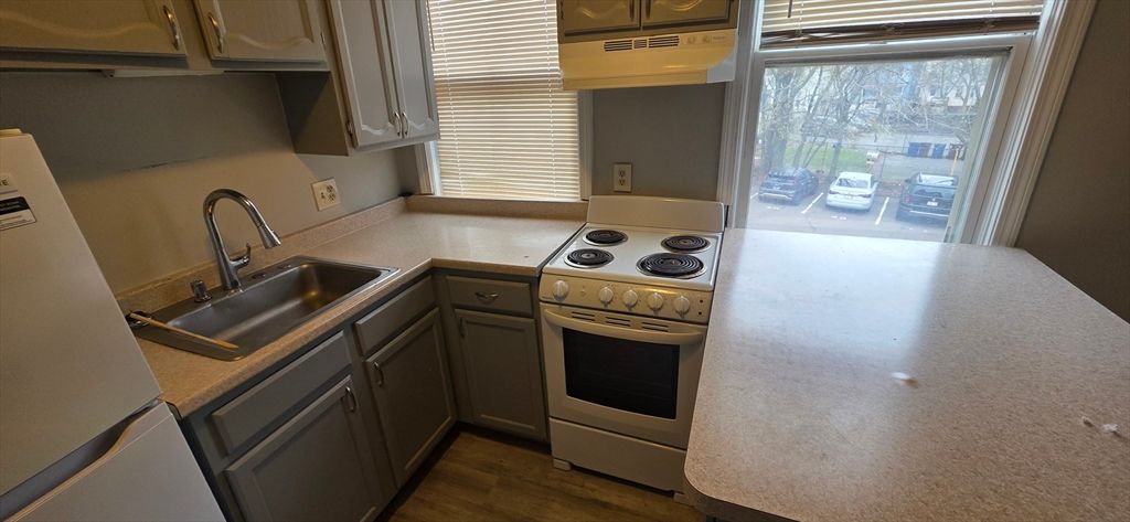 37 Walnut Ave 3, Revere, MA 02151