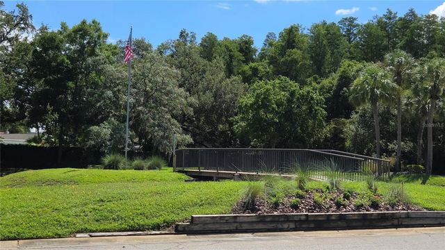 13626 GREENFIELD DRIVE 201, Tampa, FL 33618