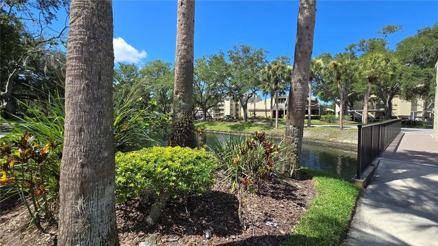 13626 GREENFIELD DRIVE 201, Tampa, FL 33618